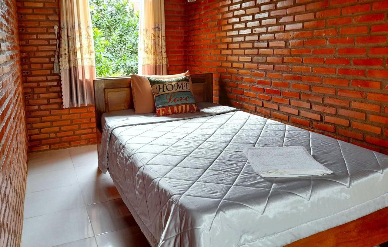 Cat Tien Backpackers Hostel Kültér fotó