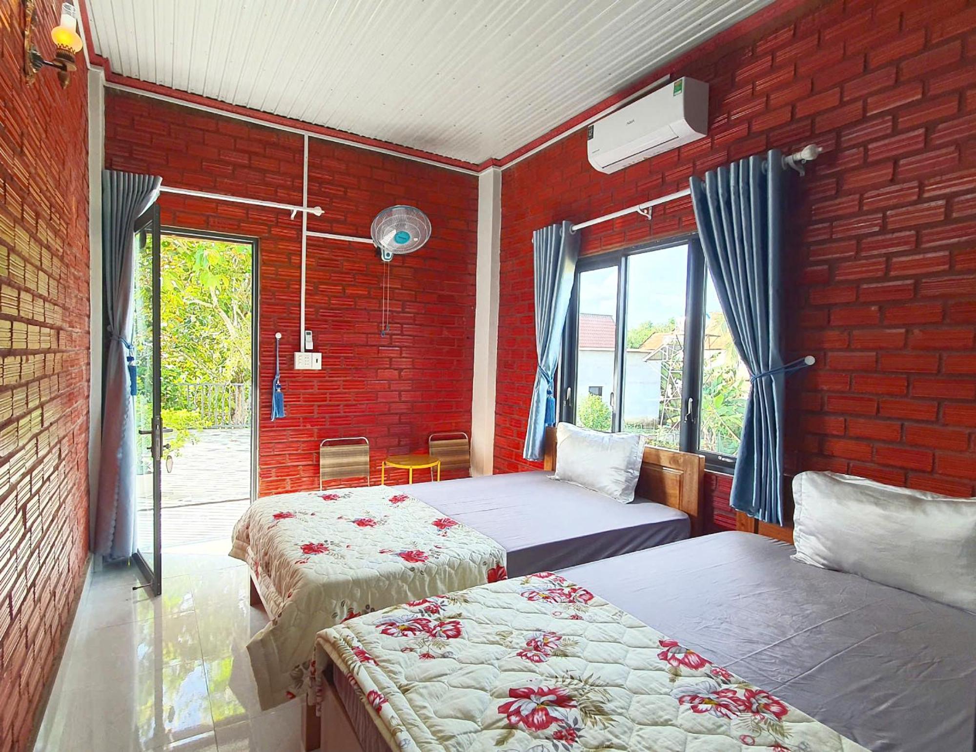 Cat Tien Backpackers Hostel Kültér fotó